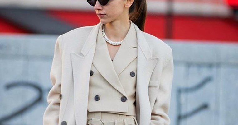 Κάνε μια ευέλικτη και ταυτόχρονα elegant εμφάνιση ποντάροντας στις γήινες αποχρώσεις 