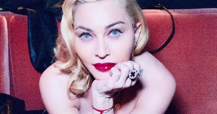 To ημερολόγιο κορονοϊού της Μαντόνα είναι ό,τι καλύτερο έχει κάνει εδώ και πάρα πολλά χρόνια