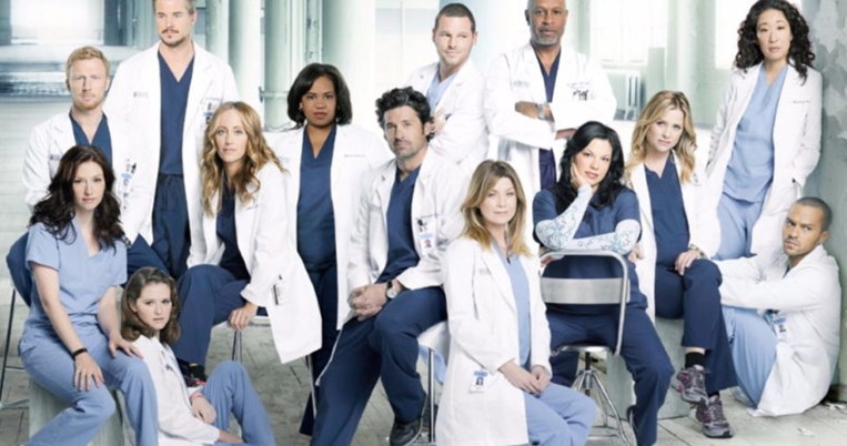 Το Grey’s Anatomy προσφέρει τις στολές και τα γάντια που χρησιμοποιούσαν στα γυρίσματα