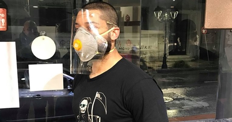 Ομάδα εθελοντών από τη Θεσσαλία δημιουργούν μάσκες και απαραίτητα εξαρτήματα με 3D εκτυπωτές