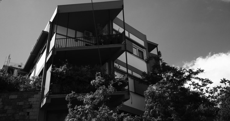 Η μονοκατοικία στο Μετς που ο αρχιτέκτονας Λε Κορμπυζιέ είχε αποκαλέσει ως το «μπαλκόνι της Αθήνας»