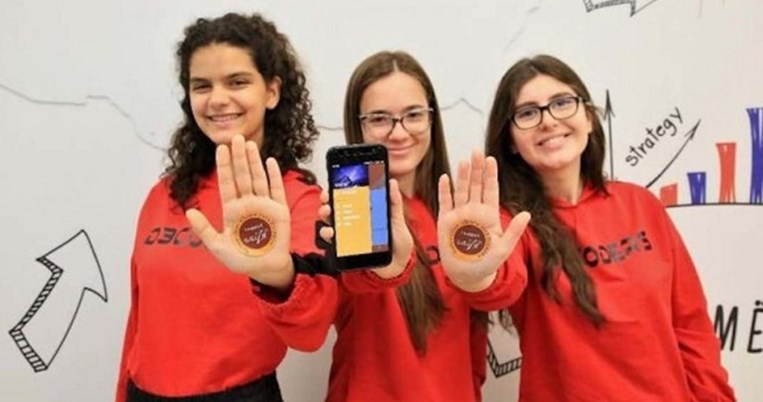 Τρεις 16χρονες έφτιαξαν μια πρωτοποριακή εφαρμογή στήριξης για θύματα ενδοοικογενειακής βίας