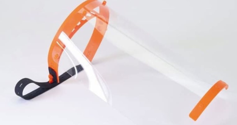 Μαθητές γυμνασίου στη Ρόδο κατασκευάζουν προστατευτικές μάσκες μέσω 3D εκτυπωτή