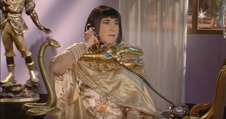 Εμμανουέλα Γρουμπουλάκη: «Μ' αρέσει εμένα αυτός ο Χαρδαλιάς, μου βγάζει κάτι άξεστο»