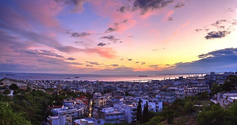 Από την Αριστοτέλους μέχρι το Μέγαρο Μουσικής: Οι μέρες κυλούν διαφορετικά στην άδεια Θεσσαλονίκη