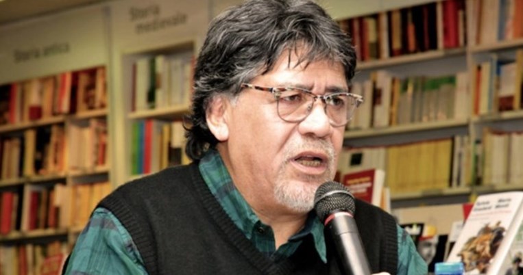 Πέθανε από κορονοϊό ο διάσημος χιλιανός συγγραφέας Λουίς Σεπούλβεδα