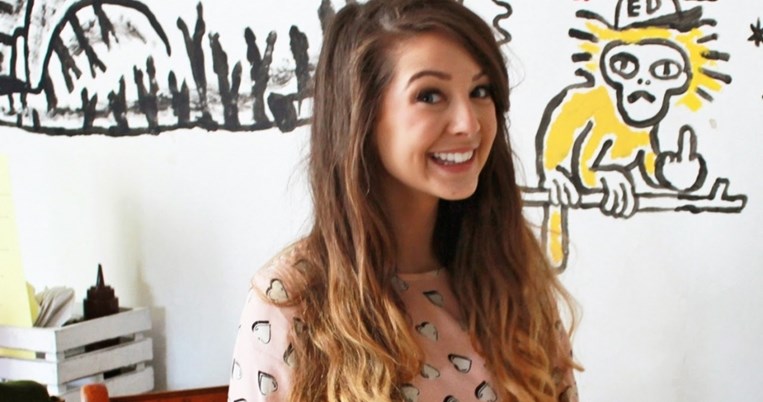 Αυτή η 25χρονη βγάζει 65 χιλιάδες ευρώ το μήνα. Μαντεύεις τι δουλειά κάνει; 