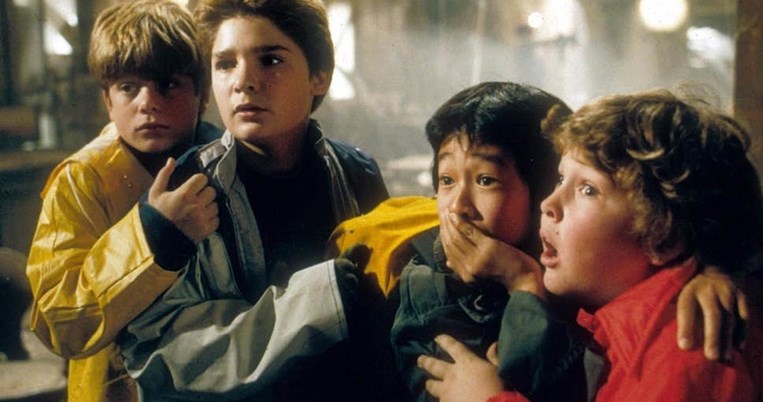Θυμάστε τα «Goonies», την απόλυτη ταινία των παιδικών μας χρόνων; Πώς είναι σήμερα οι πρωταγωνιστές;