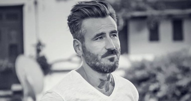 «Και τώρα τι κάνουμε δάσκαλε; Δεν ξέρω μικρέ, λύγισα»: Ο Γιώργος Μαυρίδης αποχαιρετά τον μαθητή του