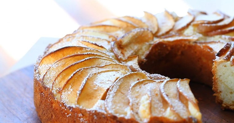 Αυτό είναι το πιο εύκολο, νόστιμο και νηστίσιμο κέικ που υπάρχει