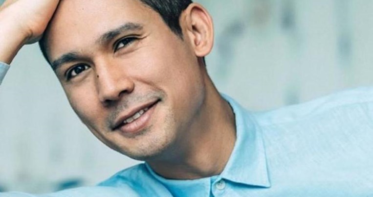 Αυτός είναι ο μικρότερος αδελφός του Σωτήρη Κοντιζά, Κοσμάς, που φτιάχνει τέλειο σουφλέ σοκολάτας