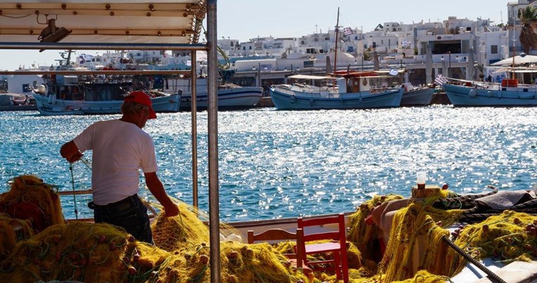 Σε αυτά τα ελληνικά νησιά υπάρχει ο πρώτος αυτόματος πωλητής μασκών και μηχάνημα μοριακής ανάλυσης