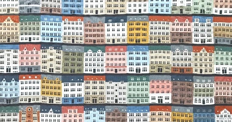 H oμορφιά της Κοπεγχάγης: Καλλιτέχνης έπλεξε τεράστια κουβέρτα εμπνευσμένη από τα πολύχρωμα σπίτια 