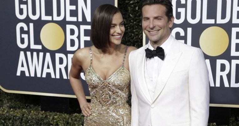 Ο Μπράντλεϊ Κούπερ φοράει τη ροζ στέκα της κόρης του στην κοινή τους βόλτα στη Νέα Υόρκη 