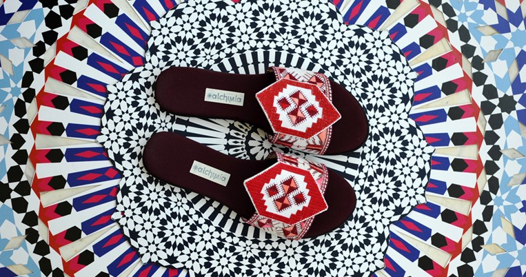 «Γιατί το μέλλον του πλανήτη μας αφορά όλους»: Τα ελληνικά vegan σανδάλια δείχνουν τον τρόπο 