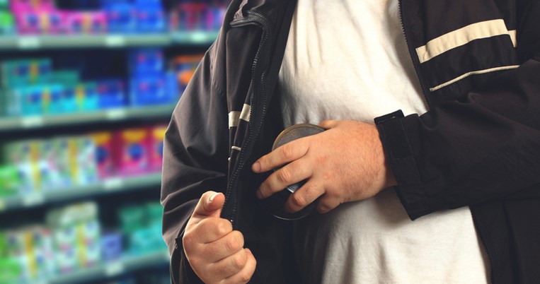 Πήγε για ληστεία σε σούπερ μάρκετ και...  βρήκε δουλειά