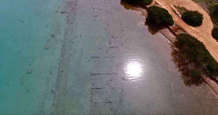 Η πόλη της Πορφύρας: Κάτω από τη θάλασσα στο Πόρτο Χέλι είναι βυθισμένος ένας αρχαίος οικισμός