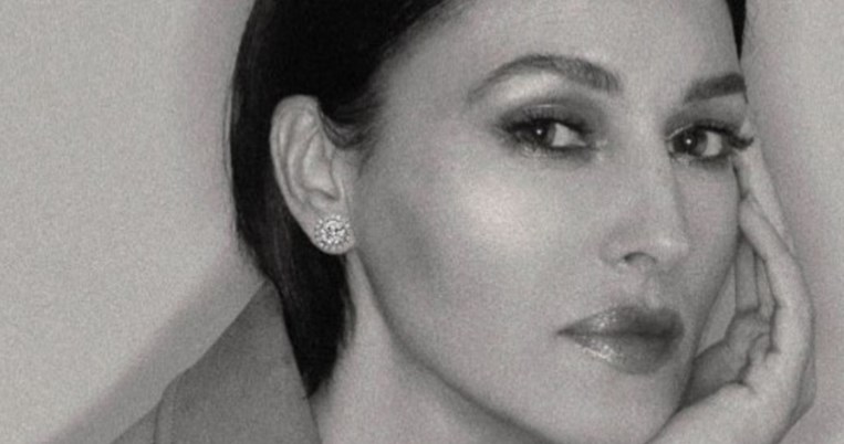 Τα 55 είναι τα νέα 30: Ανανεωμένη και αδυνατισμένη η Μόνικα Μπελούτσι μετά την καραντίνα