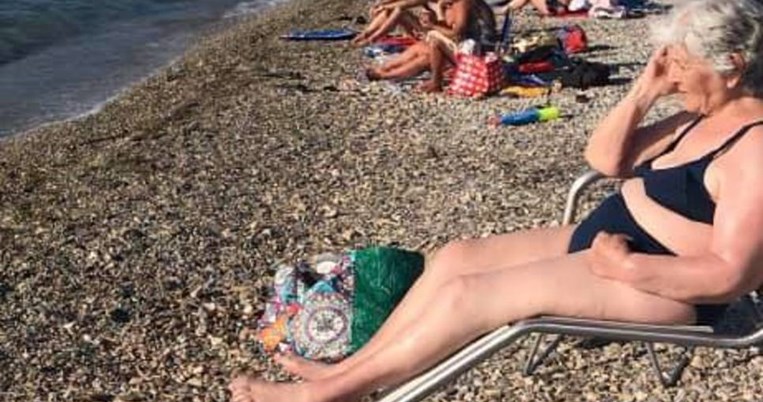 «Αυτή η κυρία είναι η μαμά μου και είναι ΑΜΕΑ εδώ και 13 χρόνια»: Ένα ποστ που ενημερώνει