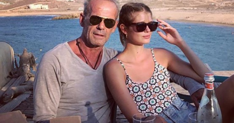 «Δεν οδηγούσε η Αμαλία»: Ο Πέτρος Κωστόπουλος ξεκαθάρισε τι ακριβώς συνέβη στο τροχαίο