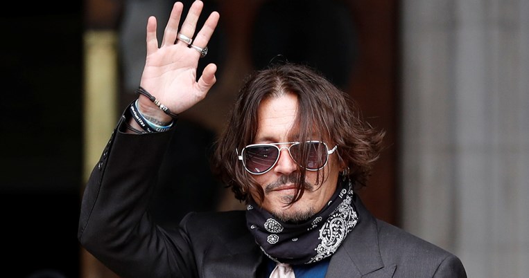 «Η Άμπερ Χερντ μού έριχνε τη μια γροθιά μετά την άλλη»: Ο Τζόνι Ντεπ την κατηγόρησε για κακοποίηση