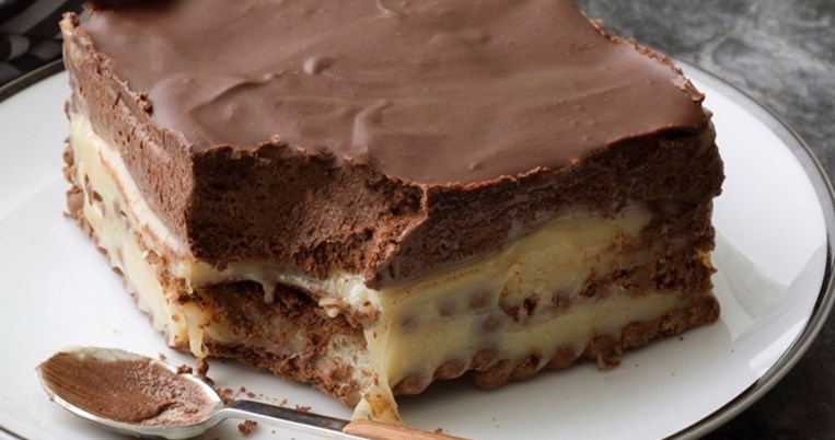 Δροσερό γλυκό ψυγείου από μέλι, καραμέλα και σοκολάτα χωρίς ίχνος έξτρα ζάχαρης 