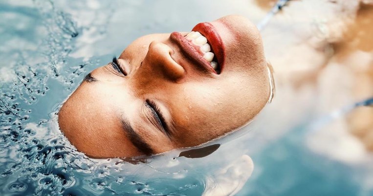 Ο «θαυματουργός» ορός που θα αλλάξει την επιδερμίδα μας σε 2 εβδομάδες