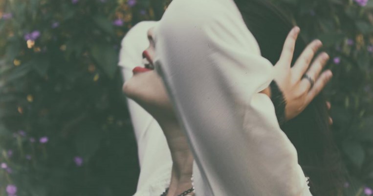 Σαν αύρα καλοκαιρινού απογεύματος: Τα νέα αρώματα της εποχής θα σε συνοδεύουν ευχάριστα 