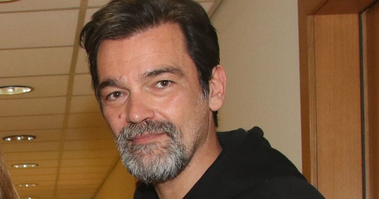 «Ενώ κρατιόταν με νύχια και με δόντια από τη ζωή στο τέλος συμφιλιώθηκε, έφυγε με ένα χαμογελάκι»