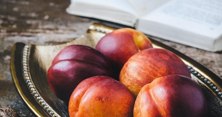 Είναι η κετογονική διατροφή η λύση για την εμμηνόπαυση; H κλινικός διαιτολόγος Δήμητρα Γλυνού απαντά