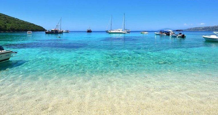 Η Γαλάζια Λίμνη της Ελλάδας: Στα Σύβοτα βρίσκεται κρυμμένη η ωραιότερη «πισίνα» του Ιονίου 