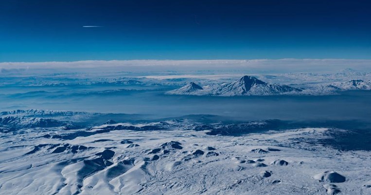 Συμβαίνει το χειρότερο σενάριο που θα μπορούσε να συμβεί: Λιώνουν και οι πιο «σκληροί» πάγοι της Γης