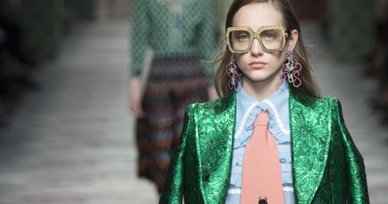 Ποιο είναι το παπούτσι του μήνα; Ο κόσμος της μόδας υποκλίνεται