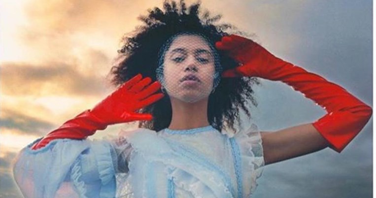 Η τάση που αποδείχθηκε προφητική. Είναι η μόνη που, με κάποιον τρόπο, φοράμε όλες φέτος το φθινόπωρο