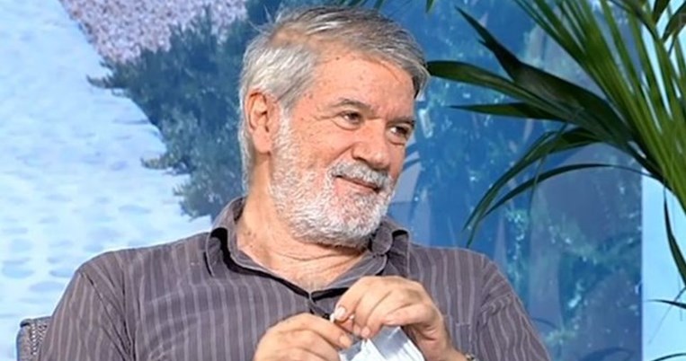 «Το σύνδρομο του μπανιστιρτζή, θέλουν όλοι να βάλουν το μάτι σε μια κλειδαρότρυπα»