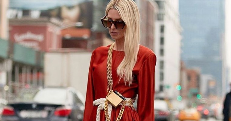 «Τα τρία ρούχα που σου αλλάζουν τη ζωή»: Πώς μπορούν αυτά τα κομμάτα να μεταμορφώσουν την εικόνα σου