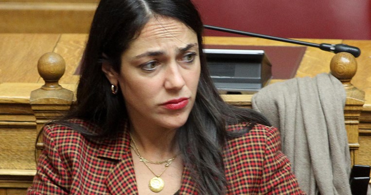 «Από μικρή ηλικία πίστευα ότι ήμουν υιοθετημένη. Δεν πίστευα τους γονείς μου»