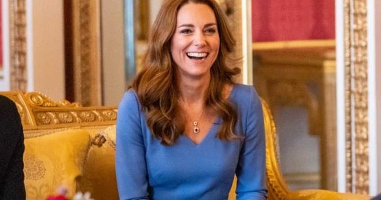 Το παλτό της Κέιτ Μίντλετον αποδεικνύει πως αυτό το φωτεινό χρώμα δεν είναι μόνο για το καλοκαίρι