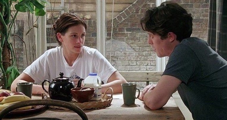 Τα ρούχα της Τζούλια Ρόμπερτς στο Notting Hill μπορούν να φορέθουν το 2020 έτσι ακριβώς όπως είναι