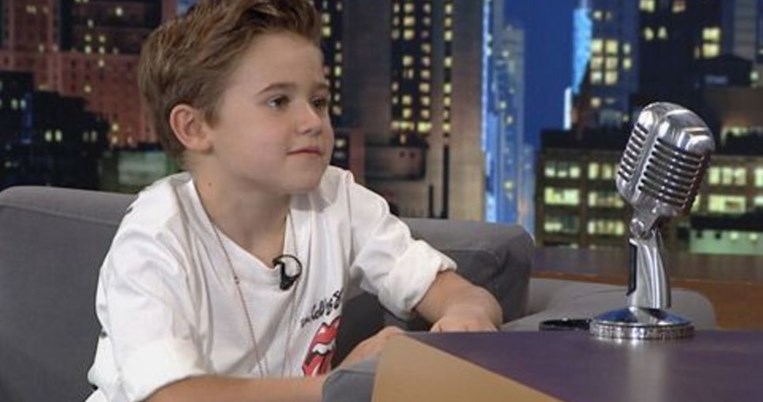 «Είμαι ο μόνος στις Άγριες Μέλισσες που δεν διαβάζω τα λόγια μου. Όλοι οι άλλοι τα διαβάζουν»