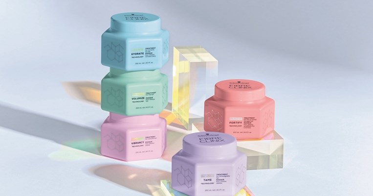 Το κομμωτήριο και τα προϊόντα μαλλιών είναι εδώ και είναι υπέροχα 