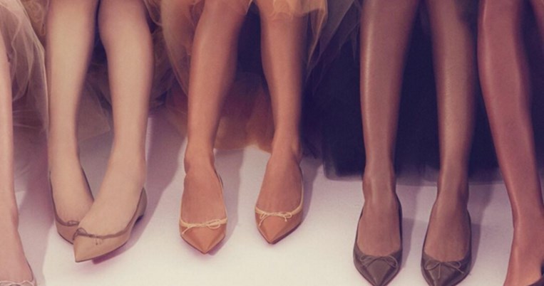 Για πρώτη φορά ο Christian Louboutin λανσάρει μπαλαρίνες σε όλες τις αποχρώσεις του δέρματος