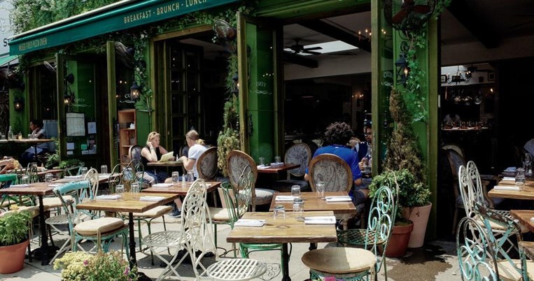 Εστιατόριο στη Νέα Υόρκη θα κάνει τεστ κορονοϊού σε όποιον πελάτη θέλει να δειπνήσει μέσα