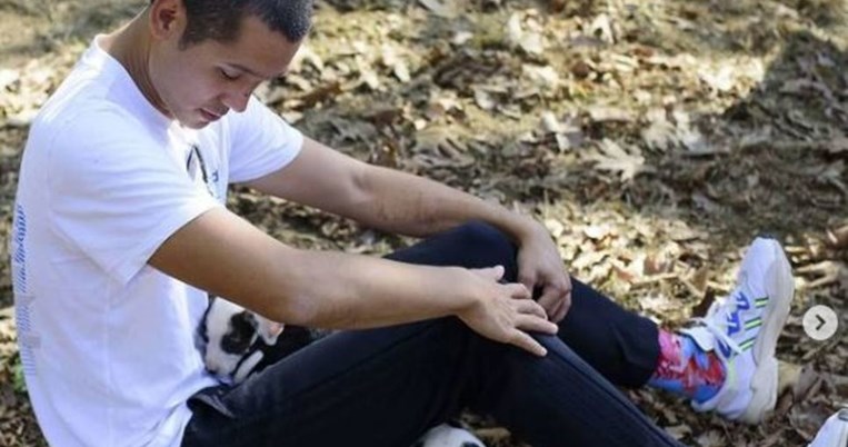 Οικογένεια Κοντιζά εν δράσει: Ο διάσημος σεφ φωτογραφίζεται και με τα τρία παιδιά του 