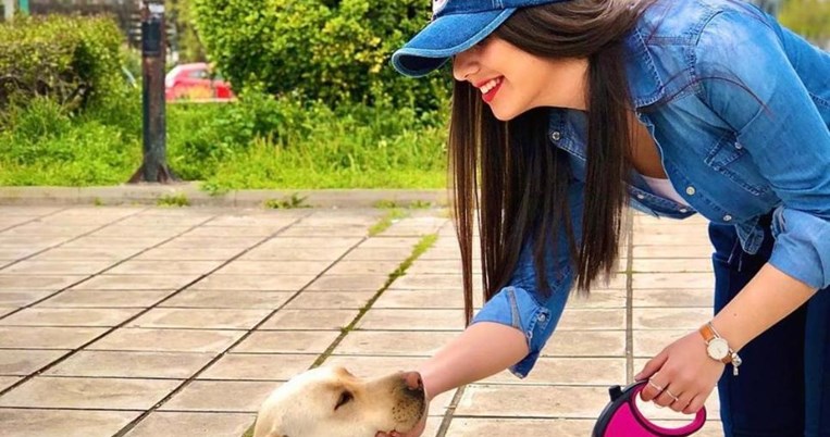 Η 16χρονη Βικτώρια από τον Εύοσμο γνωρίζει ότι οι ποιήτριες δεν ανήκουν στις δειλές γυναίκες