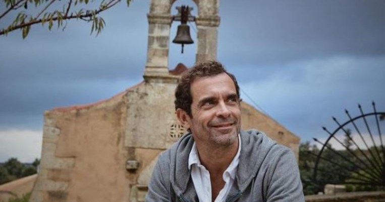 Κολλητοί και στην καραντίνα: H σέλφι των Μαρκουλάκη, Αθερίδη, Κούρκουλου