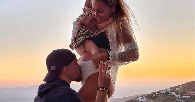 Πριν από τον τοκετό, η αθλήτρια έριξε και έναν χορό: Μιλλούση-Πετρούνιας υποδέχτηκαν τη δεύτερη κόρη