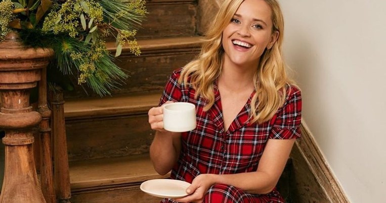 «Τα βλέπω διπλά»: To αστείο σχόλιο σε φωτογραφία της Ρις Γουίδερσπουν με την κόρη της