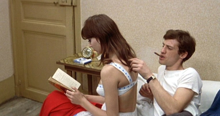 Ευκαιρία να υμνήσουμε ξανά την Άννα Καρίνα, που όρισε το πρότυπο της «νέας γυναίκας» 