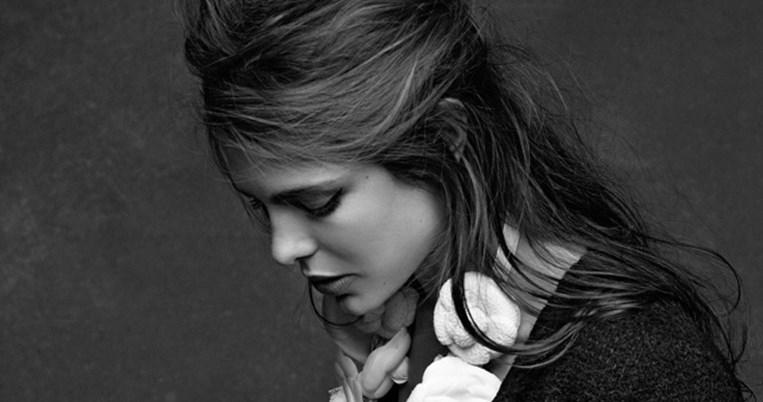 Η νέα εκπρόσωπος του οίκου Chanel υπάρχει κοντά στον γαλλικό οίκο από την εφηβεία της